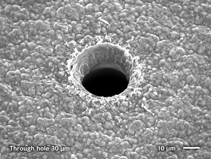 30 μm Through-hole in double-sided flex PCB 30 μm through hole in double-sided flex PCB